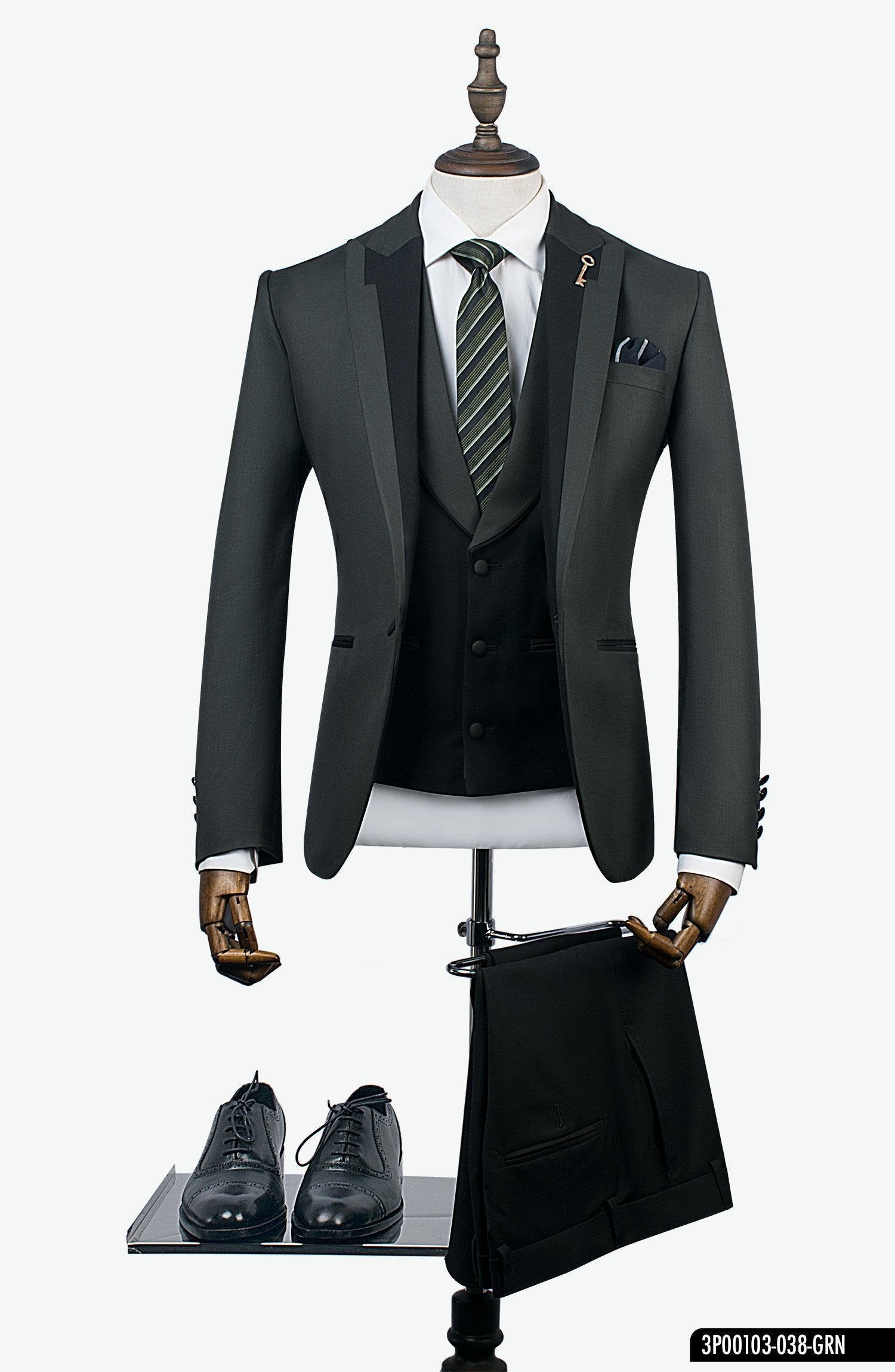 Raffaele Three Piece Suit